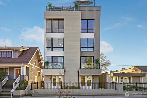 Photo of 6211 12th Avenue NE, Seattle, WA 98115 (MLS # 2583632)