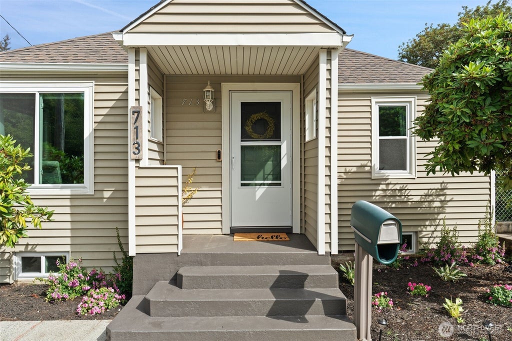 Photo of 713 Hull Avenue, Port Orchard, WA 98366 (MLS # 2578731)