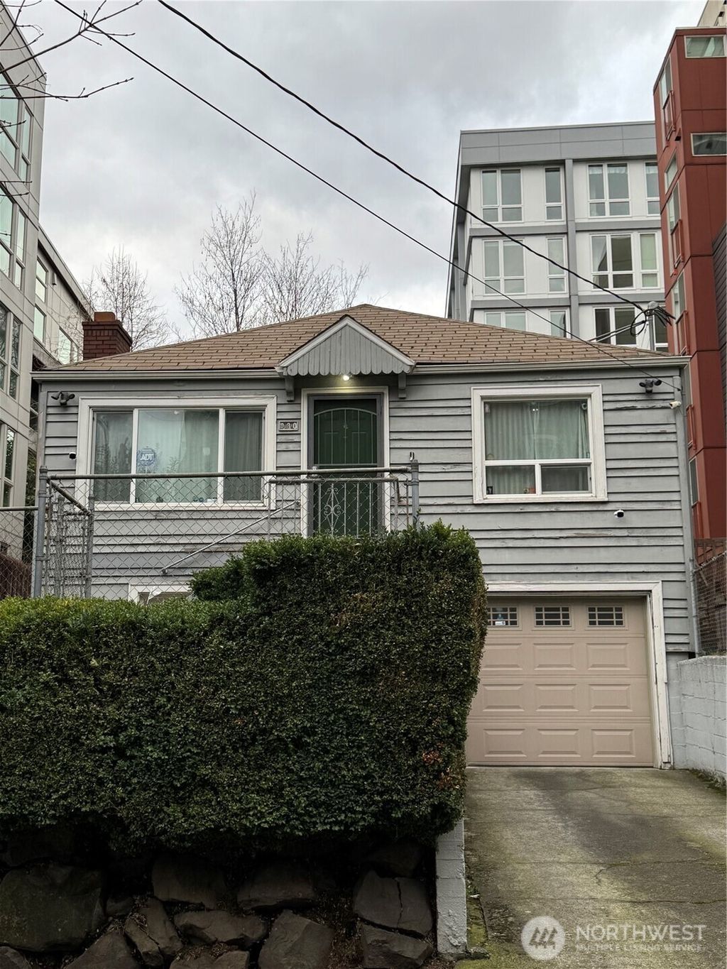 Photo of 830 NE 67th Street, Seattle, WA 98114 (MLS # 2334811)