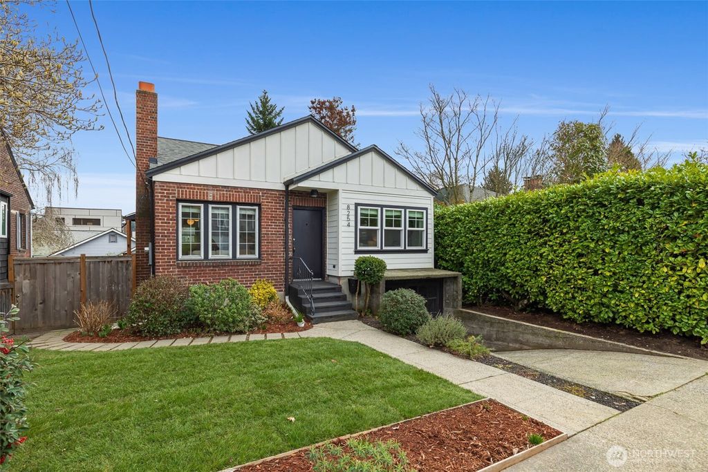 Photo of 8254 Interlake Avenue N, Seattle, WA 98103 (MLS # 2483768)