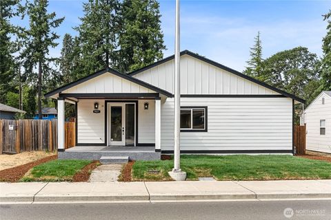 Photo of 9821 Veterans Drive SW, Lakewood, WA 98498 (MLS # 2426874)