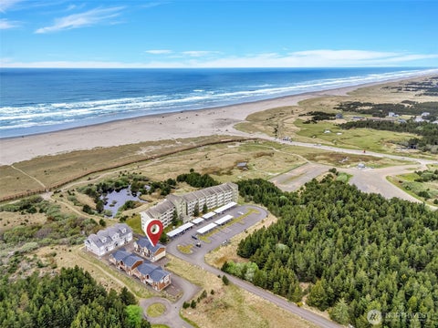 Photo of 316 7th Street SW #13, Long Beach, WA 98631 (MLS # 2516596)