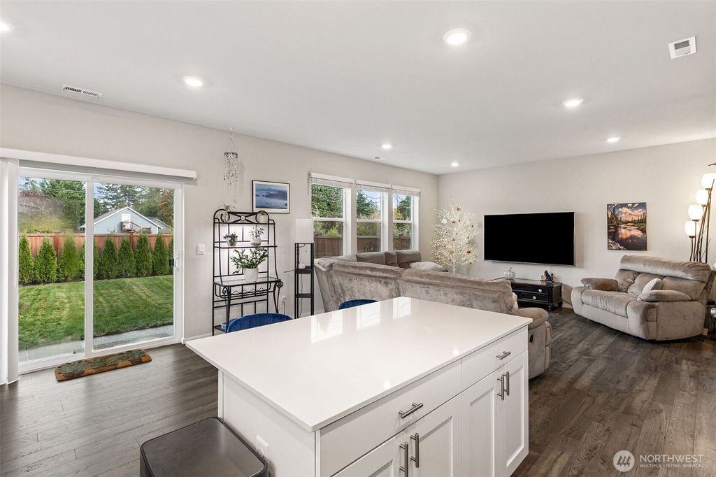 Photo of 4221 Savannah Loop NE, Olympia, WA 98516 (MLS # 2451387)