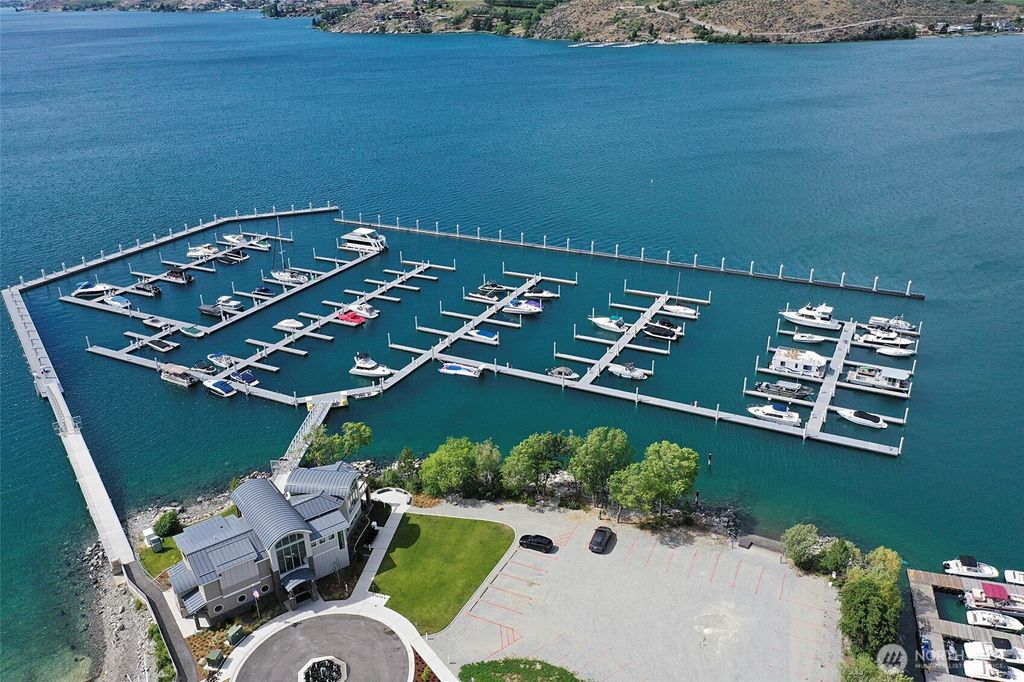 listing image 9361437313755556838