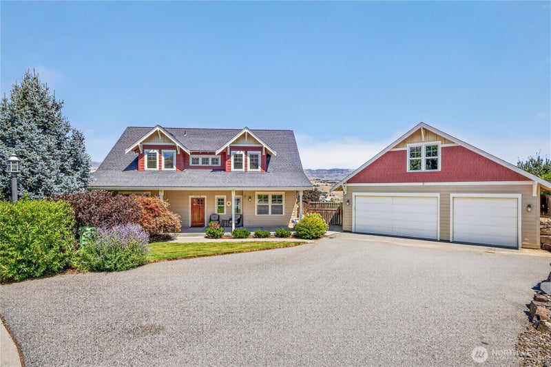 2610 Tuscany Lane