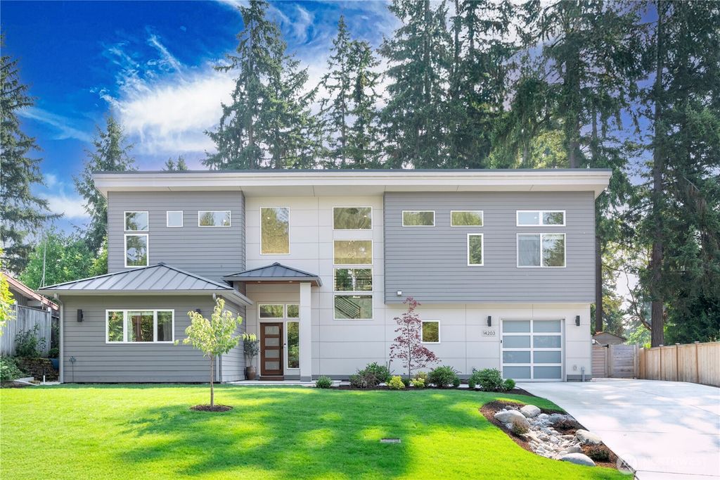 Photo of 14203 SE 37th Street, Bellevue, WA 98006 (MLS # 2429194)