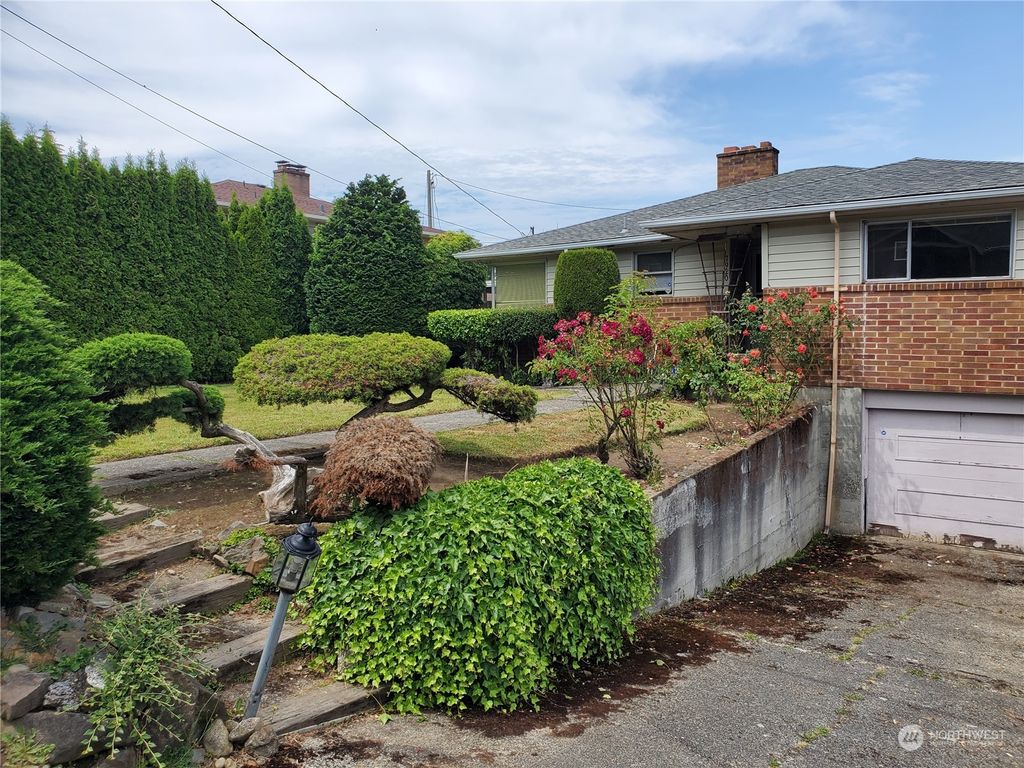Photo of 7920 S 112th Street, Seattle, WA 98178 (MLS # 2130861)