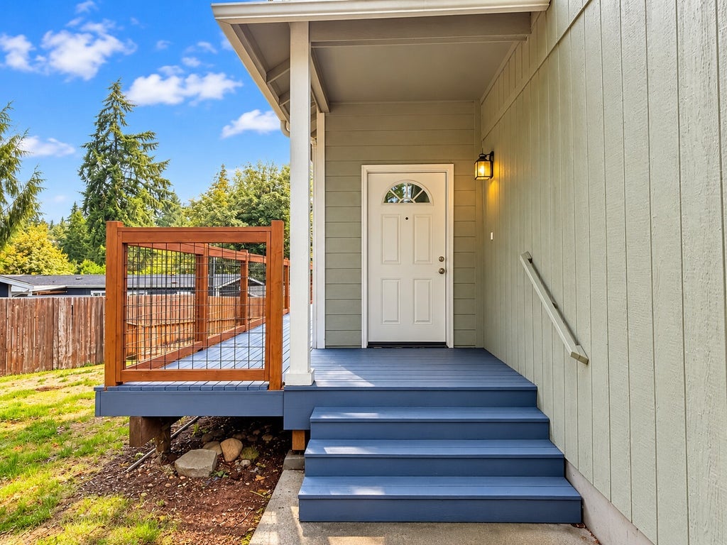 Photo of 25513 35th Avenue E, Spanaway, WA 98387 (MLS # 2597939)