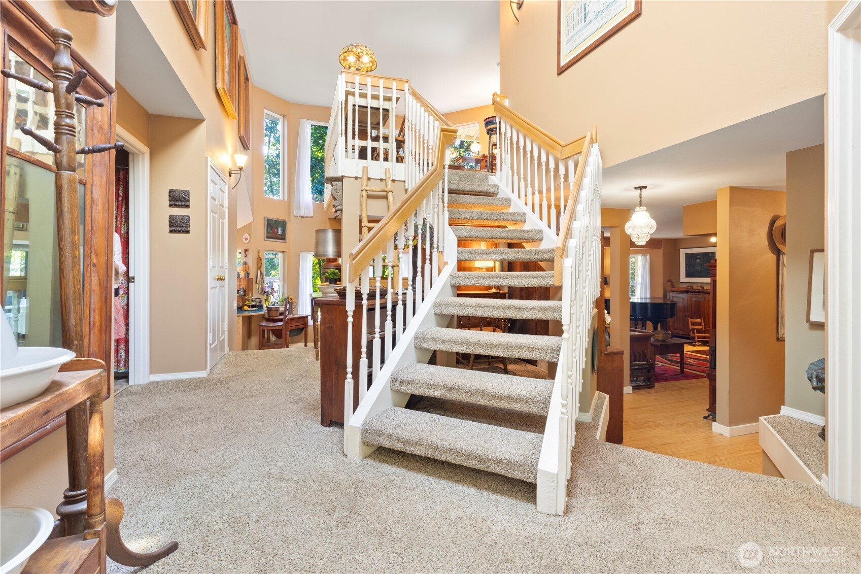 24698 Hillbend Lane NE