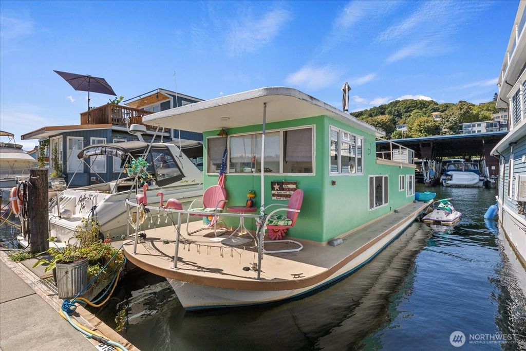 Photo of 2040 Westlake Avenue N #14, Seattle, WA 98109 (MLS # 2501467)