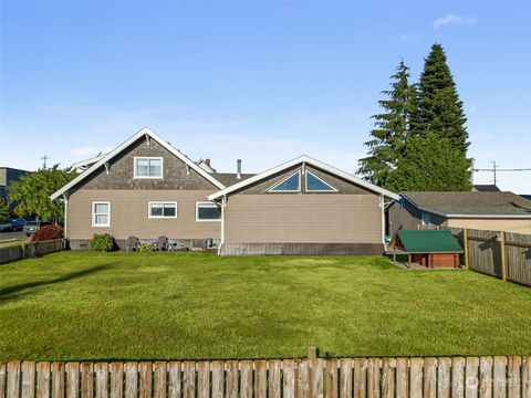 A home in Hoquiam