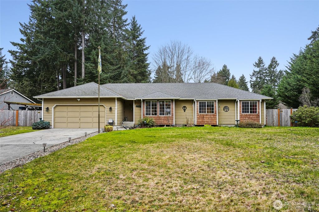 Photo of 11404 208th Avenue E, Bonney Lake, WA 98391 (MLS # 2488063)