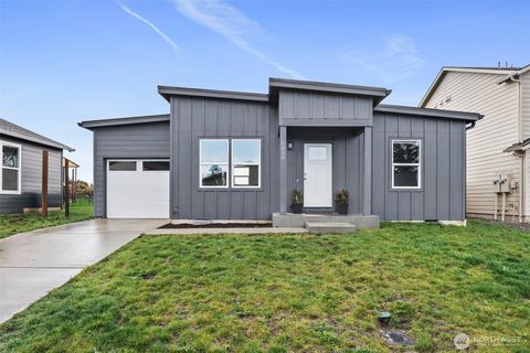 1018 Peach Road Winlock WA 98596