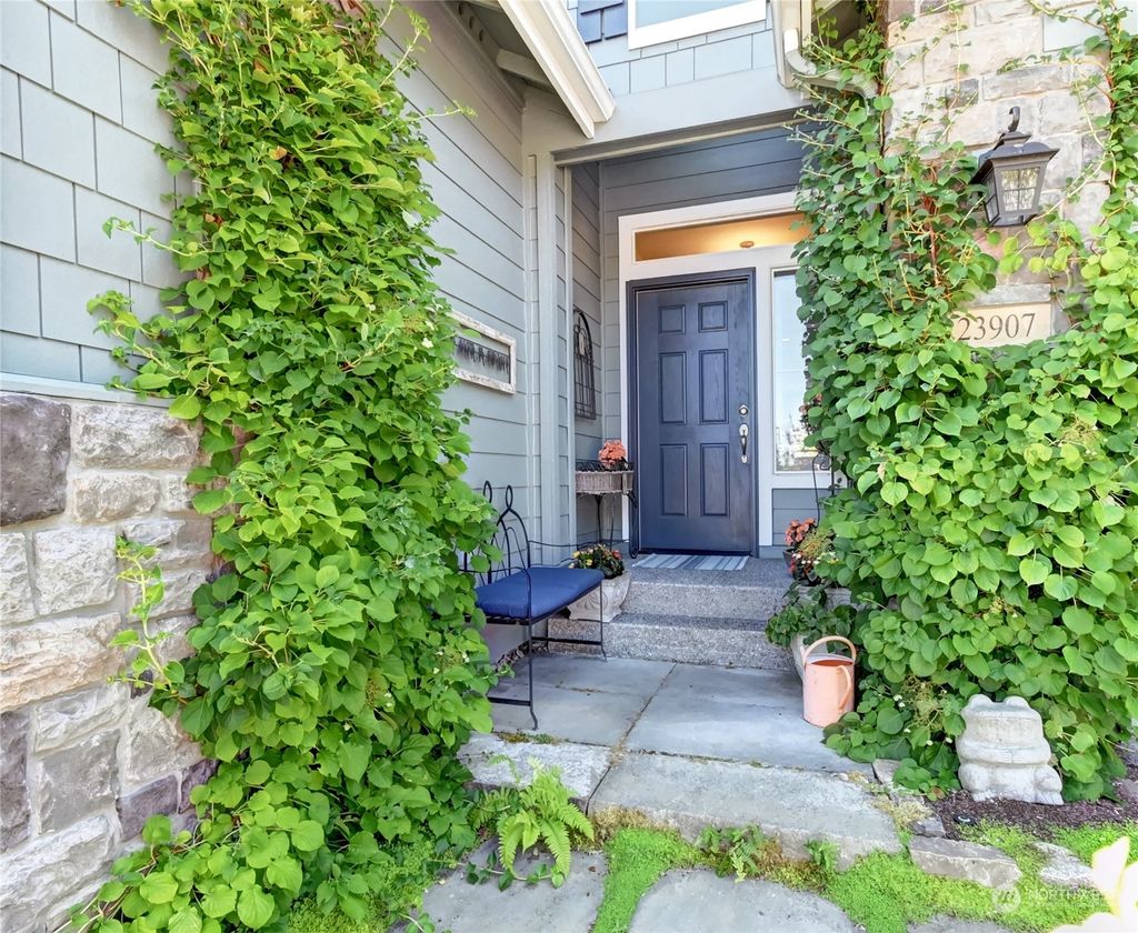 Photo of 23907 NE Greens Crossing Road, Redmond, WA 98053 (MLS # 2146866)