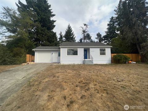 Photo of 3252 Herren Avenue Ave, Bremerton, WA 98310 (MLS # 2486180)