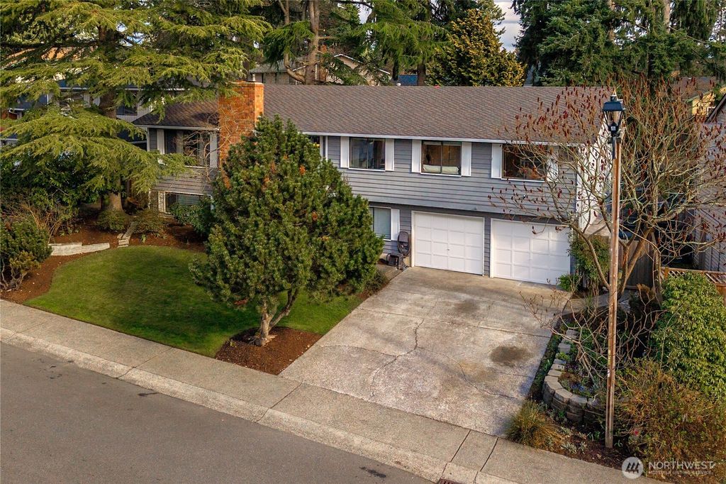 Photo of 32808 4th Avenue SW, Federal Way, WA 98023 (MLS # 2503860)
