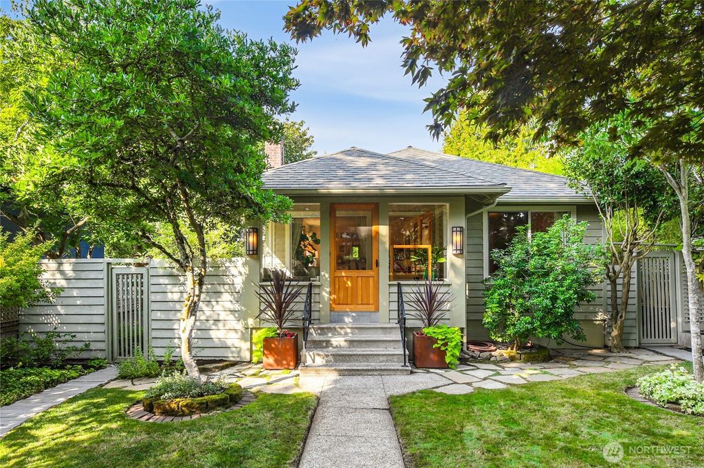 Photo of 5435 45th Avenue SW, Seattle, WA 98136 (MLS # 2434065)
