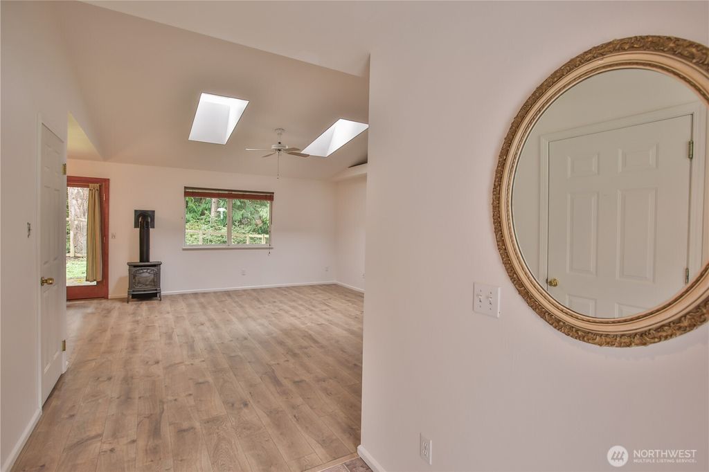 Photo of 7847 Blakely Avenue, Clinton, WA 98236 (MLS # 2466844)