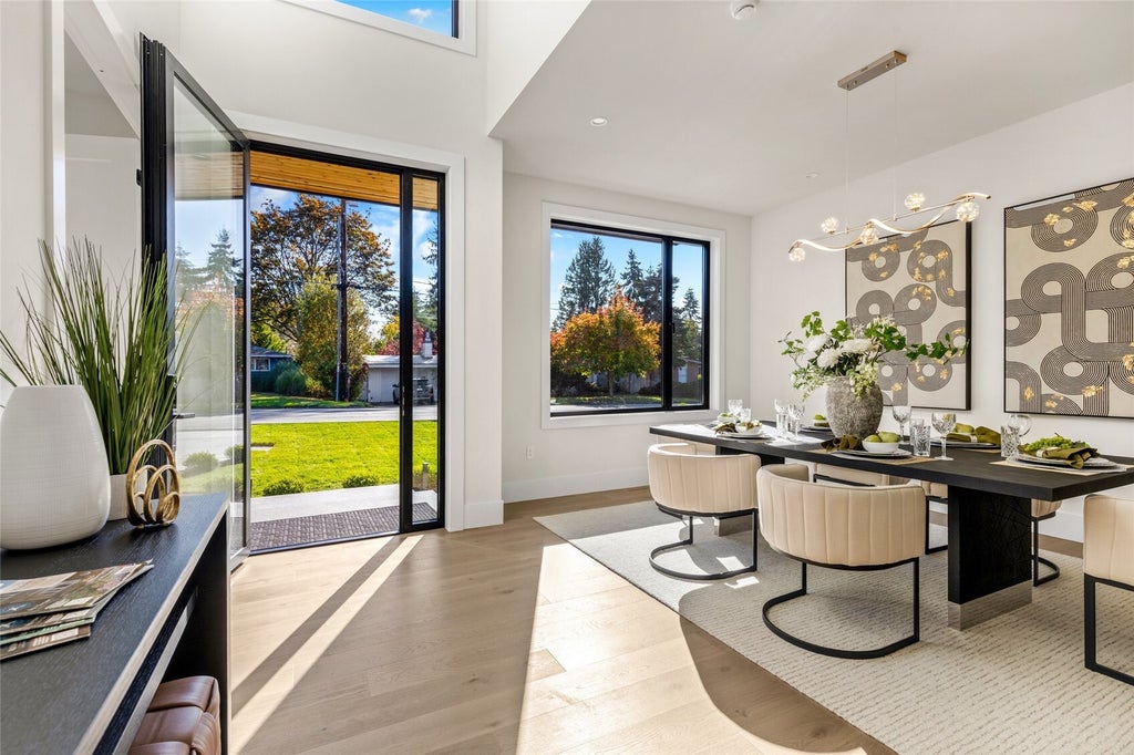 Photo of 15546 SE 9th Street, Bellevue, WA 98007 (MLS # 2597545)