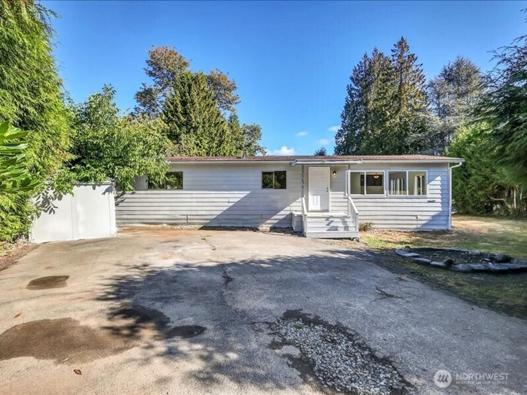 Photo of 15430 SE 116th Street, Renton, WA 98059 (MLS # 2436424)