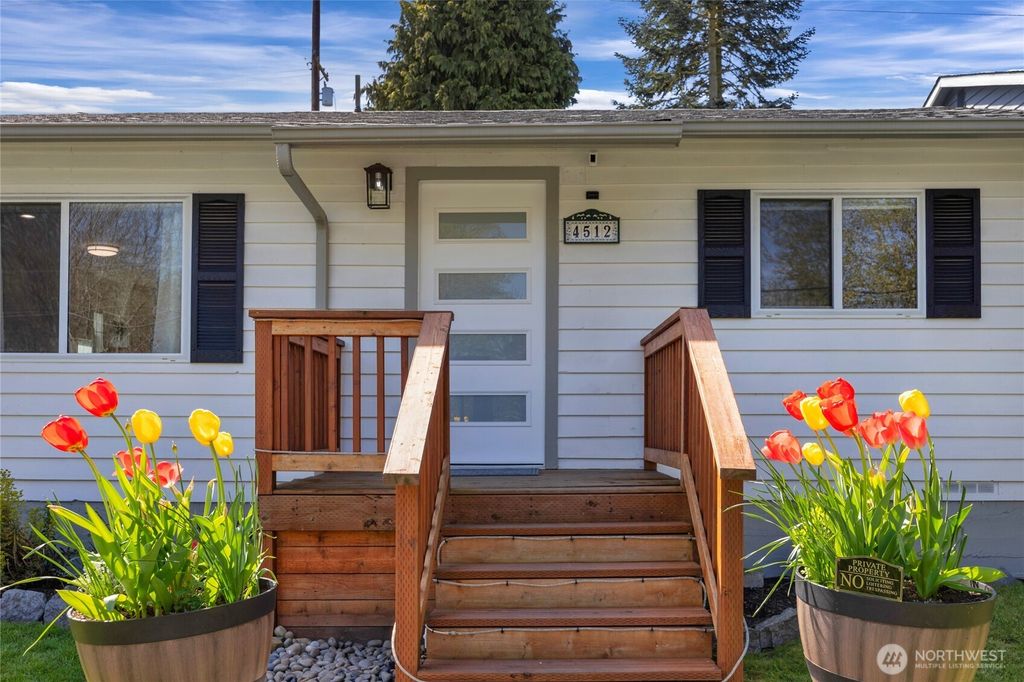 Photo of 4512 S 3rd Avenue S, Everett, WA 98203 (MLS # 2357253)