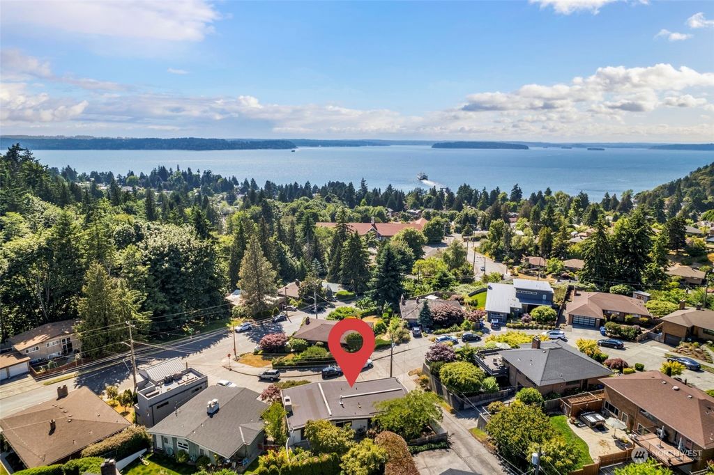 Photo of 4051 SW Henderson Street, Seattle, WA 98136 (MLS # 2126461)