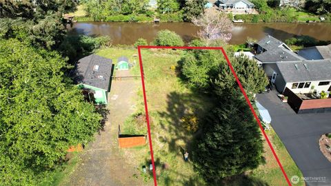 212 Dolphin Avenue NE Ocean Shores WA 98569