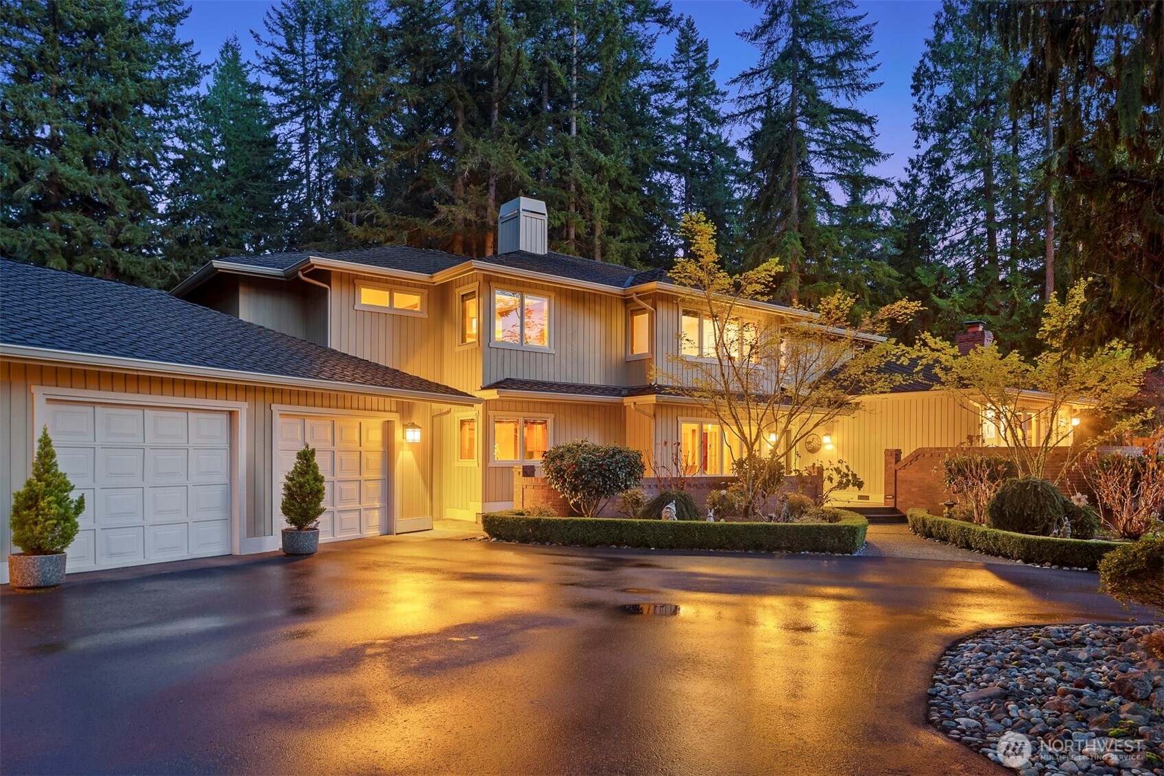 9607 208th Avenue NE