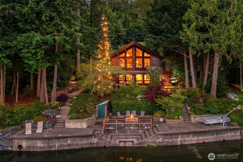 Photo of 211 E Church Point Drive, Shelton, WA 98584 (MLS # 2573857)