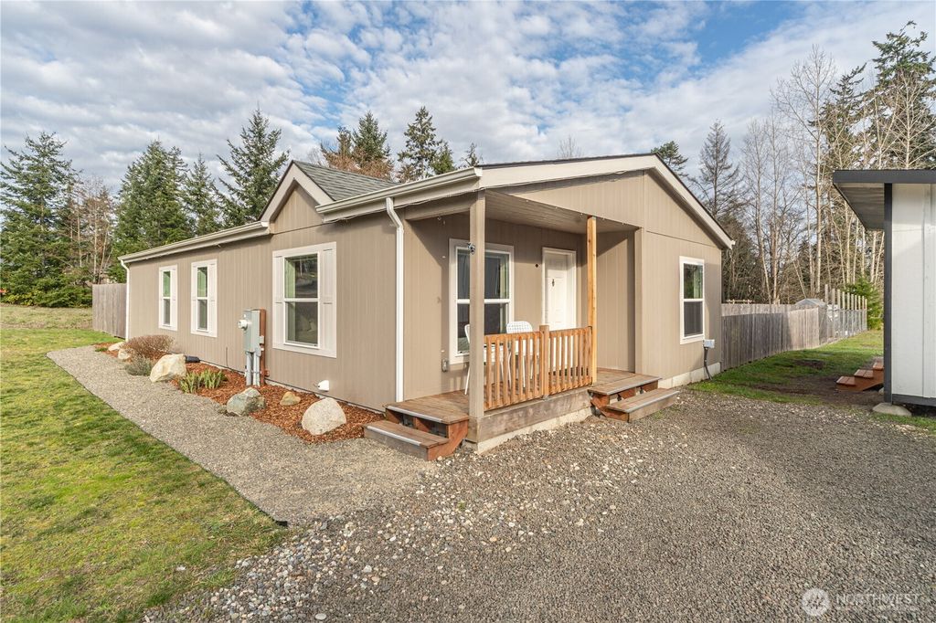Photo of 32 N Victory Avenue, Port Townsend, WA 98368 (MLS # 2480894)