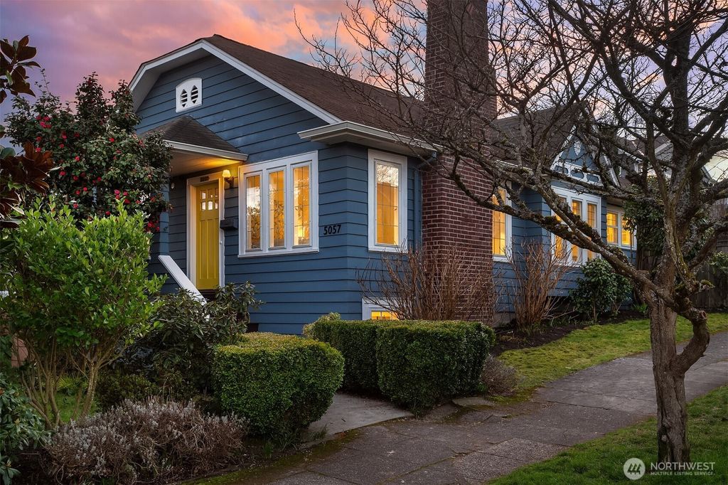 Photo of 5057 37th Avenue NE, Seattle, WA 98105 (MLS # 2336626)