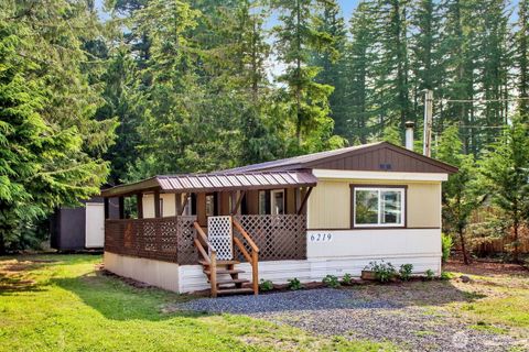 6219 Shamrock Road Maple Falls WA 98266