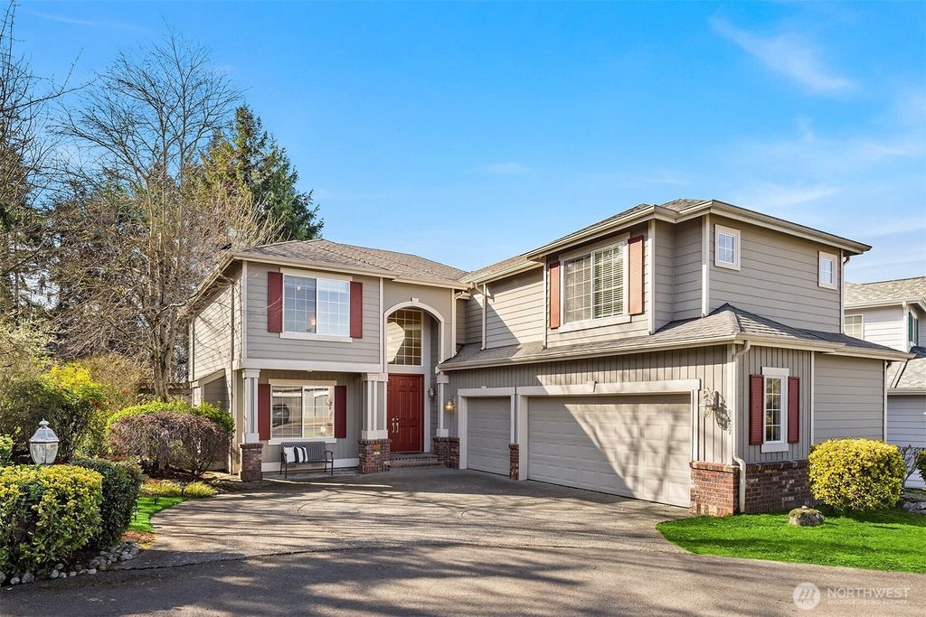 Photo of 8537 NE 128th Street, Kirkland, WA 98034 (MLS # 2500807)