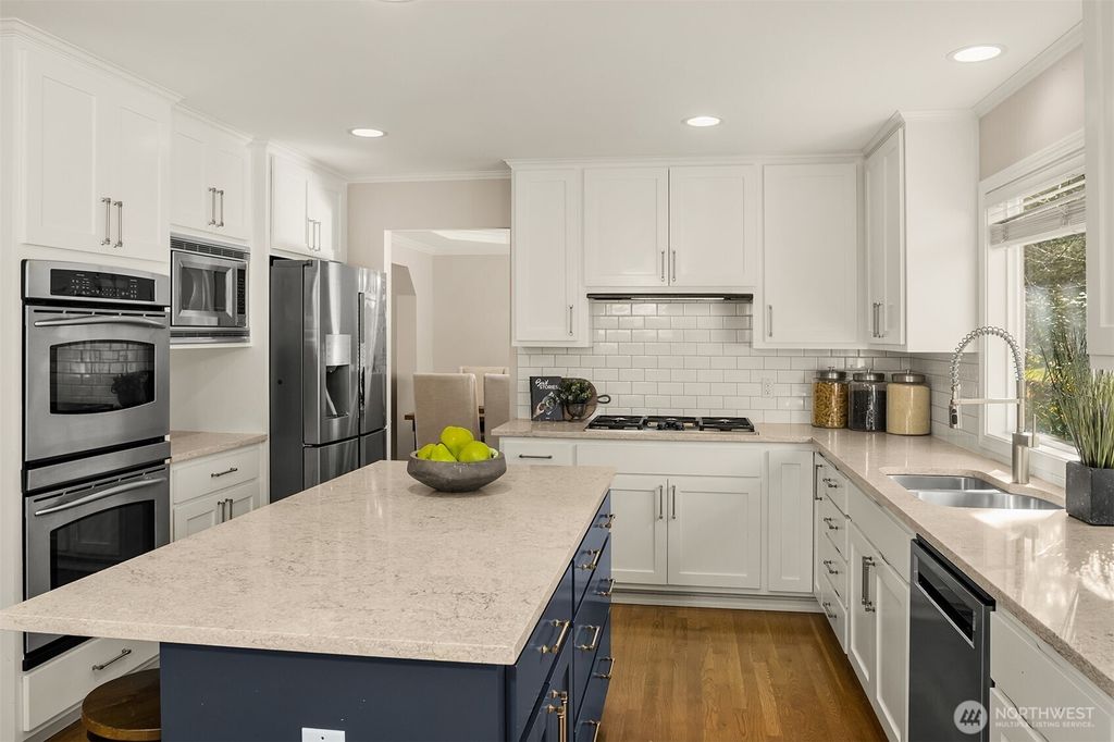 Photo of 8537 NE 128th Street, Kirkland, WA 98034 (MLS # 2500807)