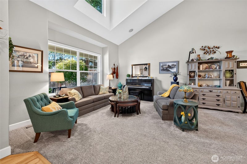 8108 N 9th