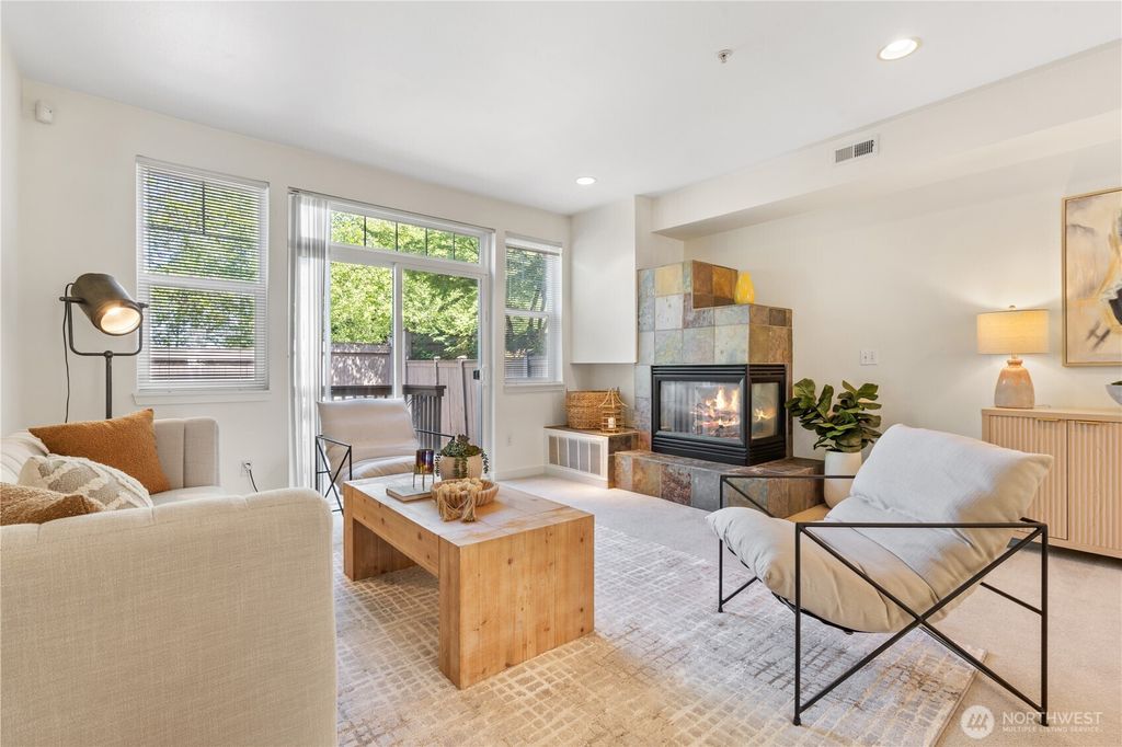 Photo of 12721 SE 41st Place #211, Bellevue, WA 98006 (MLS # 2381440)