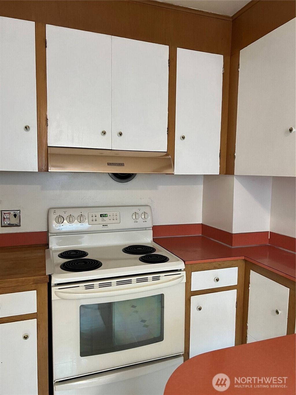 Photo of 308 S Walnut Street, Ellensburg, WA 98926 (MLS # 2443738)