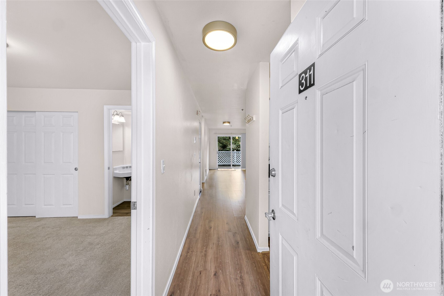 2713 W Maplewood Avenue 311