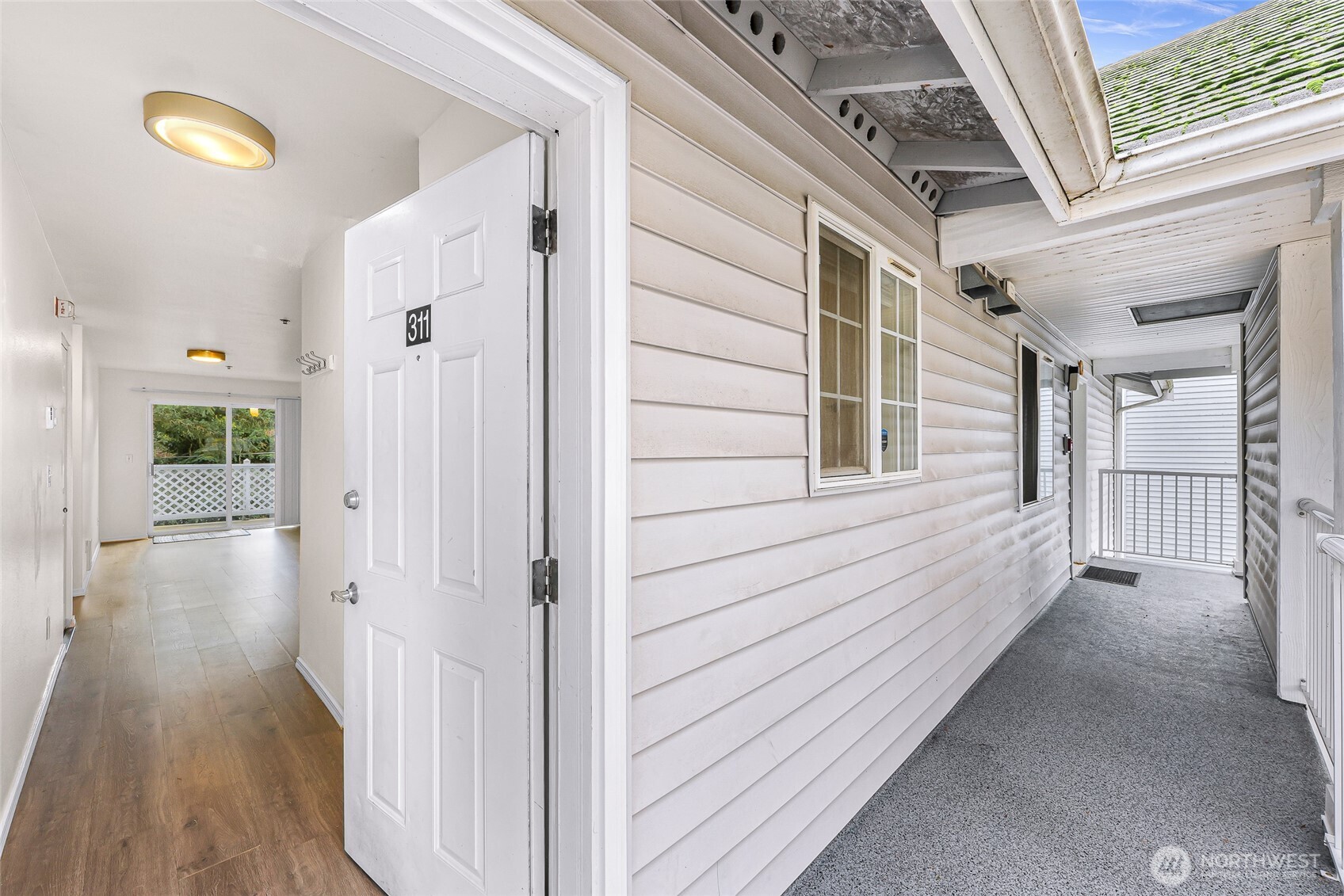 2713 W Maplewood Avenue 311