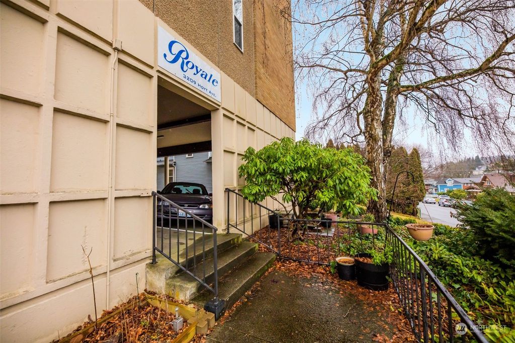 Photo of 3209 Hoyt Avenue #204, Everett, WA 98201 (MLS # 2230020)