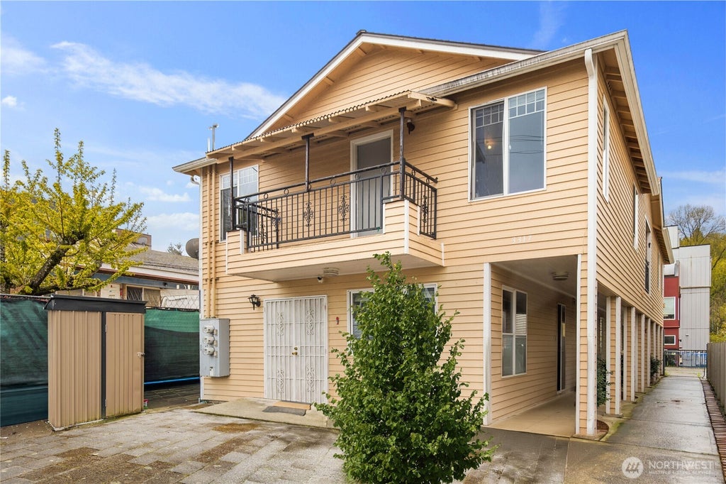Photo of 3317 Claremont Avenue S, Seattle, WA 98144 (MLS # 2535881)