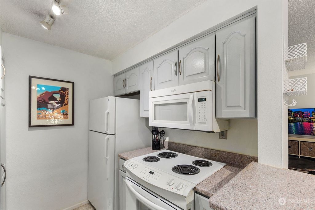 Photo of 3425 S 176th Street #162, SeaTac, WA 98188 (MLS # 2172231)