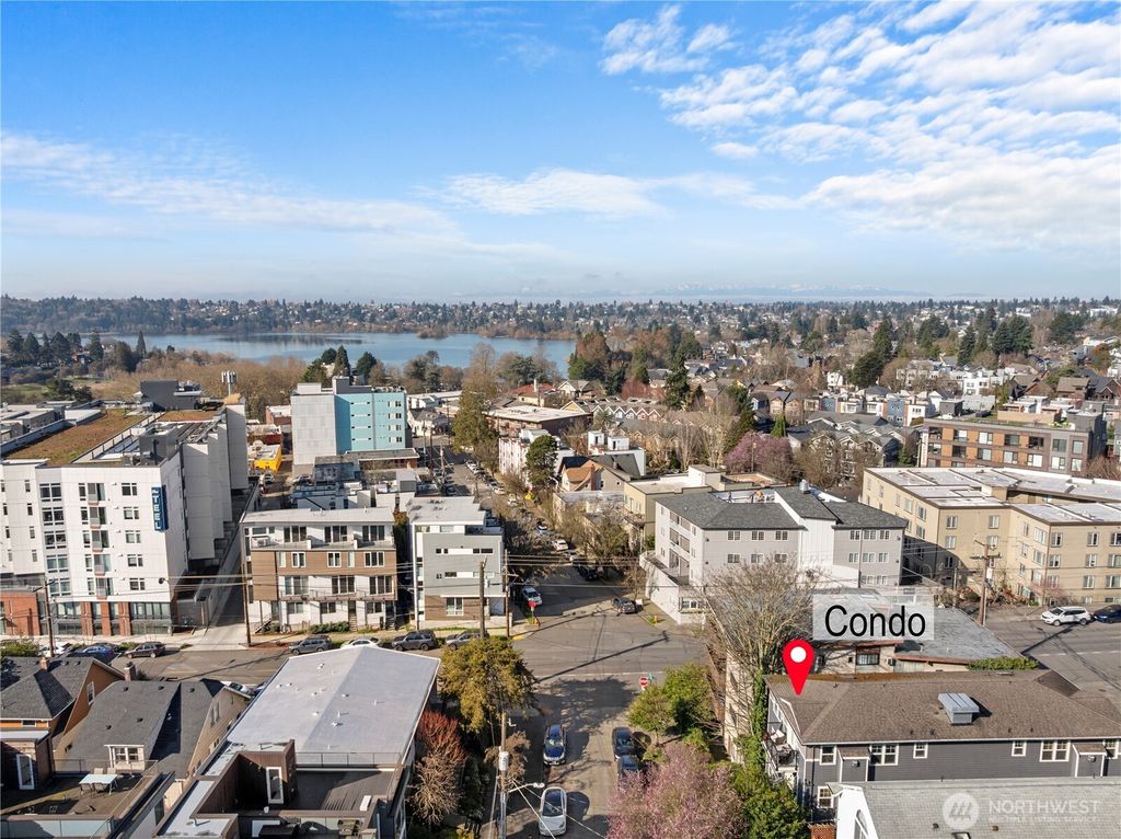 Photo of 506 NE 73rd Street #1A, Seattle, WA 98115 (MLS # 2473327)