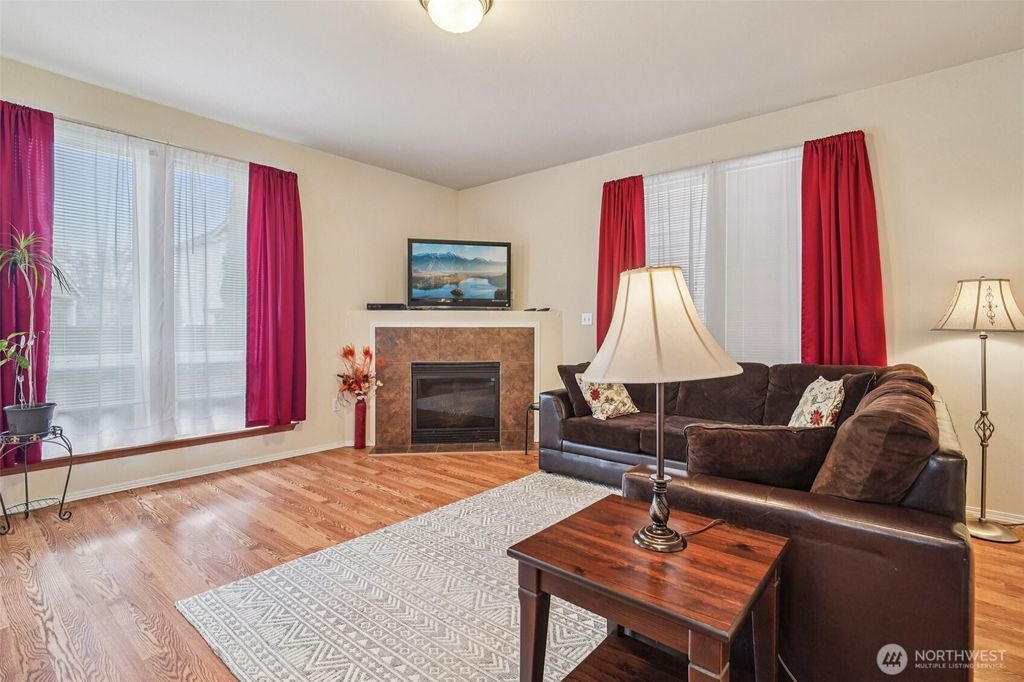 Photo of 11417 185th Street E, Puyallup, WA 98374 (MLS # 2495385)