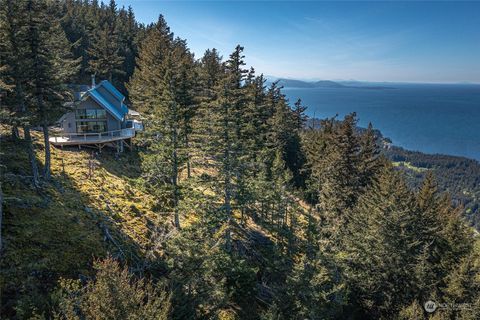 A home in Orcas Island