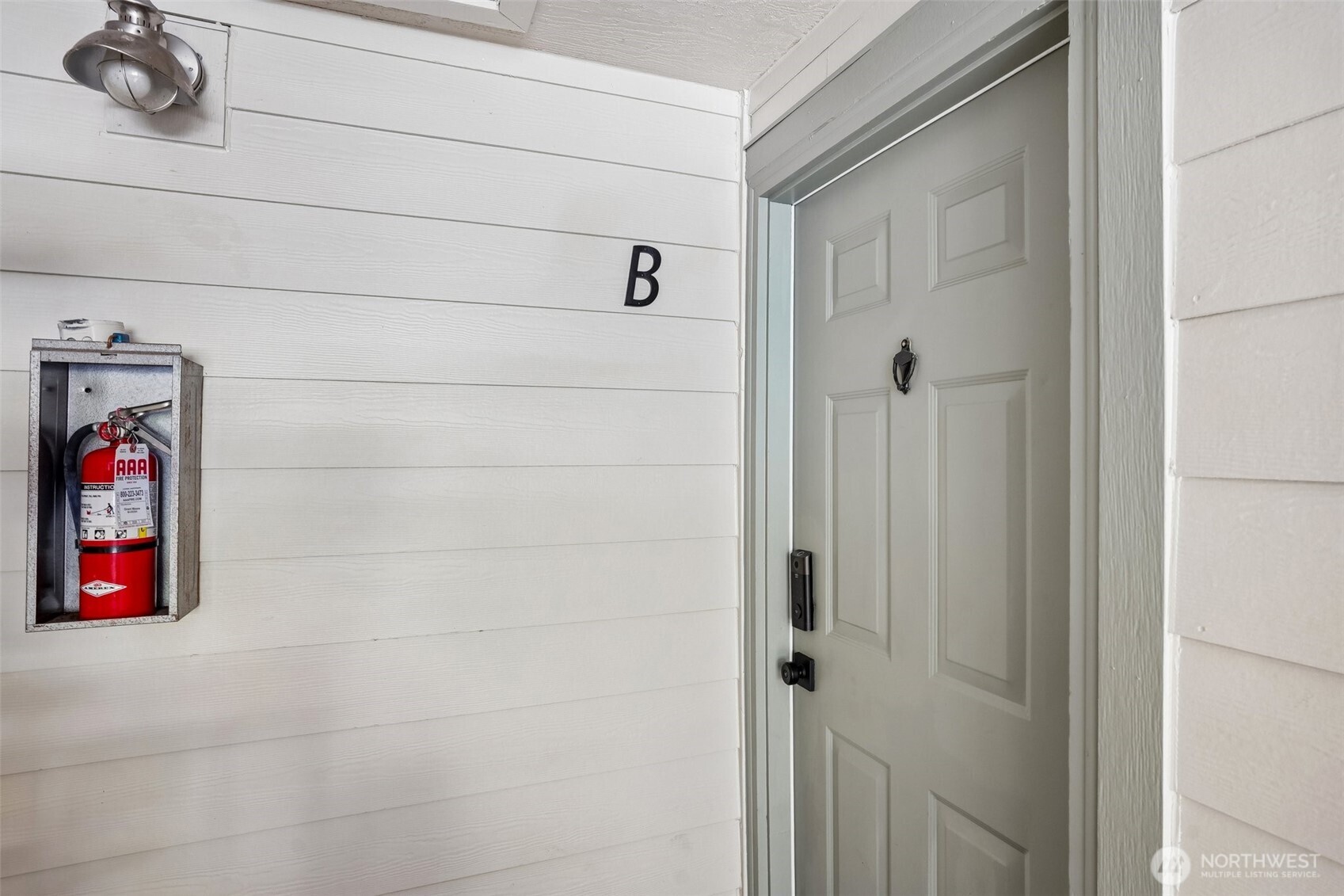 4617 Grandview Drive W B