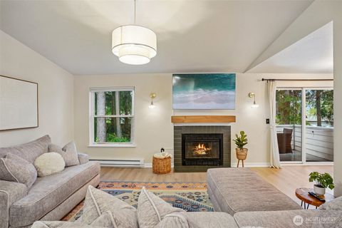 Photo of 4617 Grandview Drive W #B, Tacoma, WA 98466 (MLS # 2510884)