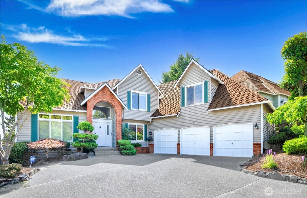 Photo of 32918 49th Avenue SW, Federal Way, WA 98023 (MLS # 2418333)