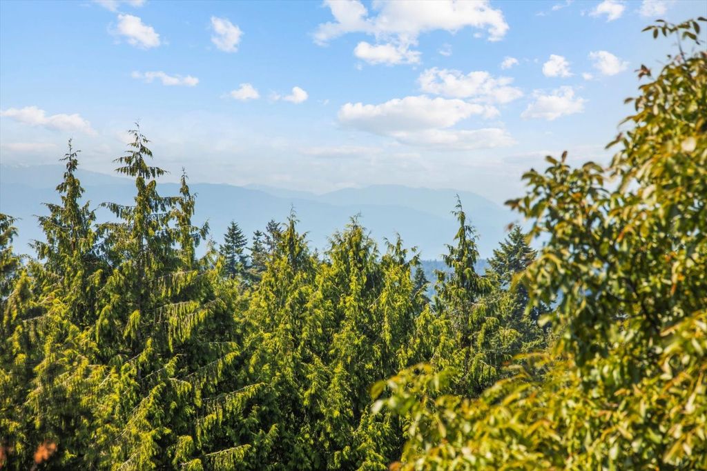 Photo of 9126 45th Place W, Mukilteo, WA 98275 (MLS # 2344661)