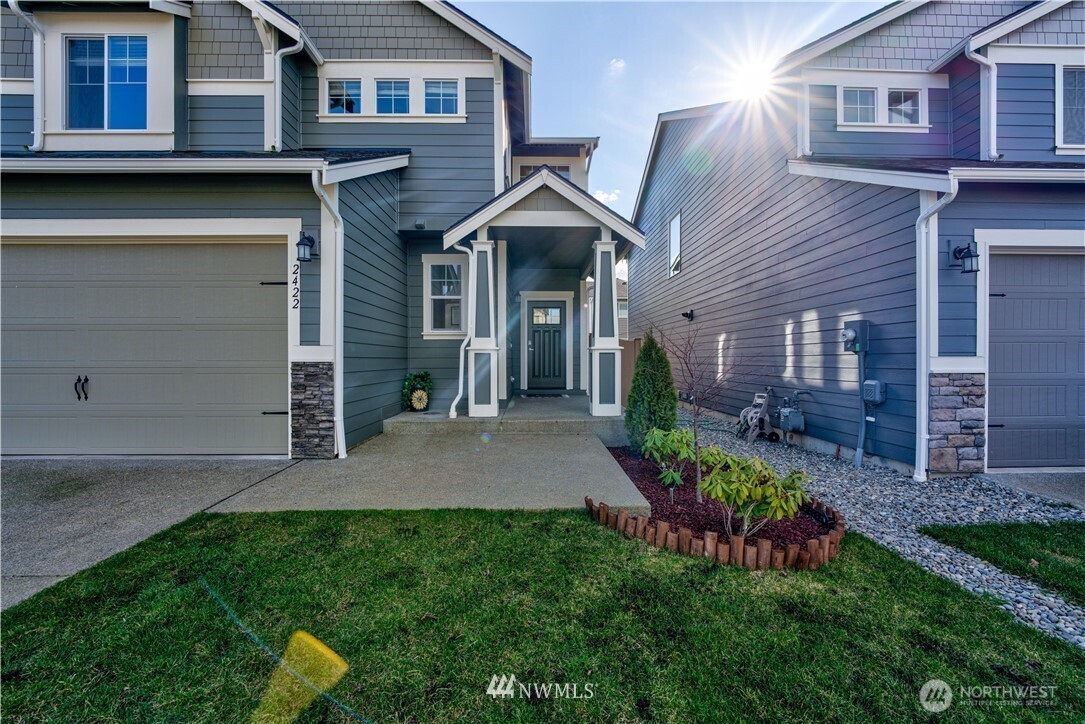 2422 200 Street Ct E